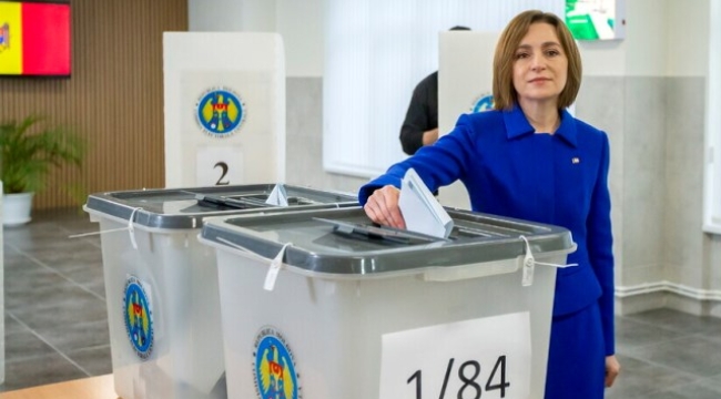 Moldova'da 3 parti ve 2 blok parlamentoya girdi