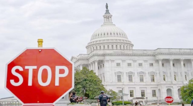 ABD'de federal hükümet bütçe anlaşmazlığı nedeniyle kapandı