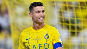 Dünyaca ünlü futbolcu Ronaldo'dan 'emeklilik' açıklaması: 'Ailem artık bırakmam gerektiğini söylüyor'