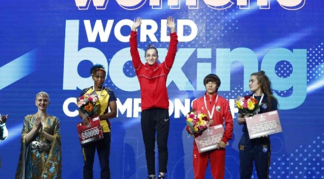 Milli boksör Buse Naz Çakıroğlu, dünya sıralamasında birinci sırada yer aldı