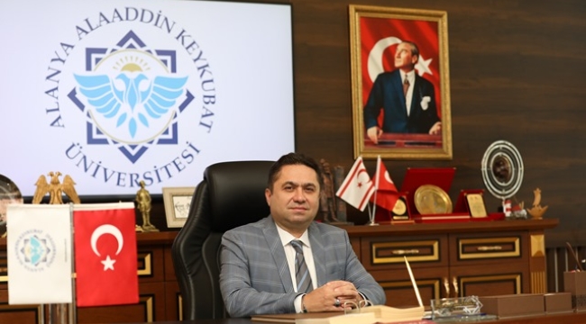 REKTÖR TÜRKDOĞAN: "CUMHURİYETİMİZİN 102. YILI KUTLU OLSUN"