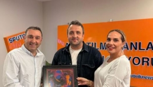 Tomurcuk Kooperatifi'nden Radyo Sputnik'e ödül: Down sendromlu Dila'nın eseriyle anlamlı takdim