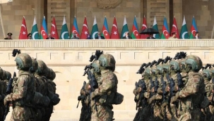 Azerbaycan, Karabağ Zaferi'nin 5. yılını askeri geçit töreniyle kutladı
