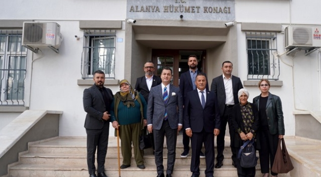 EMŞAV ve şehit aileleri Alanya Kaymakamı Öztürk'ü ziyaret etti