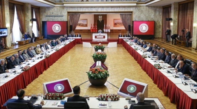 Millî Dayanışma, Kardeşlik ve Demokrasi Komisyonu, oy çokluğuyla İmralı'ya gitme kararı aldı.