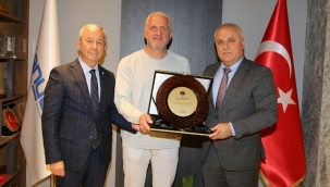 Alanya 2024 Vergi Rekortmenlerine, (ALTSO) Başkanı Eray Erdem'den anlamlı jest