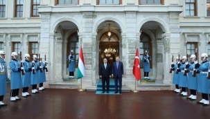 Cumhurbaşkanı Erdoğan, Macaristan Başbakanı Orban'ı resmi törenle karşıladı