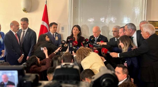 DEM Parti İmralı heyetinden MHP'ye ziyaret: Pervin Buldan'ın "barış yasası" önerisine Bahçeli'den destek: Her cümlesine imzamı atıyorum