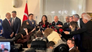 DEM Parti İmralı heyetinden MHP'ye ziyaret: Pervin Buldan'ın "barış yasası" önerisine Bahçeli'den destek: Her cümlesine imzamı atıyorum