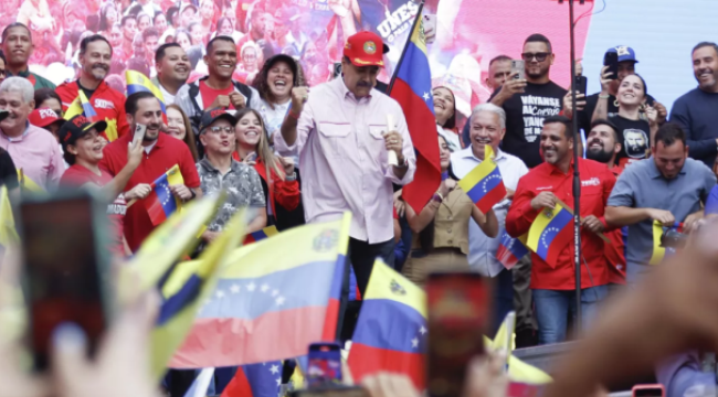 Maduro, dans ederek ABD'ye barış çağrısı yaptı