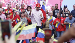 Maduro, dans ederek ABD'ye barış çağrısı yaptı