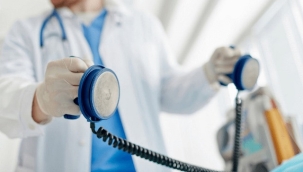 Sağlık Bakanı açıkladı: Havalimanı ve AVM'lere otomatik şok cihazları geliyor