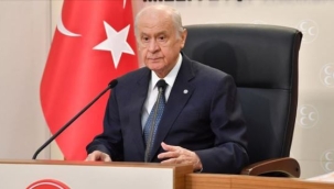 Bahçeli: DEM Parti'nin Türk bayrağının indirilmesinden birinci derecede sorumlu oldukları açıktır