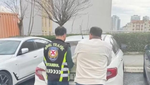 Kafasıyla araç camını kırarak sürücüye saldıran kişi yakalandı: Bakan Yerlikaya 'gereği yapıldı' diyerek paylaştı