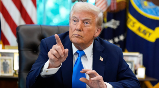 Trump: "İran'a doğru giden büyük bir filomuz var, ne olacağını göreceğiz"