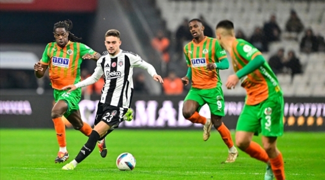 Trendyol Süper Lig: Beşiktaş: 2 - Corendon Alanyaspor: 2