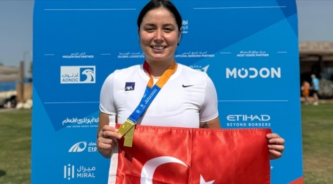 Ultra maraton yüzücüsü Bengisu Avcı'dan Dünya Master Oyunları'nda altın madalya