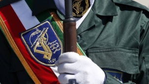 İran Devrim Muhafızları Ordusu: İsrail ABD büyükelçiliklerini kovan ülkeler Hürmüz Boğazı'ndan geçebilir