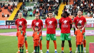 Trendyol Süper Lig: Corendon Alanyaspor: 5 - Kocaelispor: 0