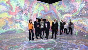 ATO BAŞKANI BARAN: "FRİGLER'DEN ROMA'YA, BİZANS'TAN SELÇUKLU'YA, OSMANLI'DAN CUMHURİYET'E UZANAN BİNLERCE YILLIK TARİHİNİN İZLERİNİ SES VE IŞIK GÖSTERİSİ OLARAK İZLEMEK GERÇEKTEN HEYECAN VERİCİ BİR DENEYİM OLDU"