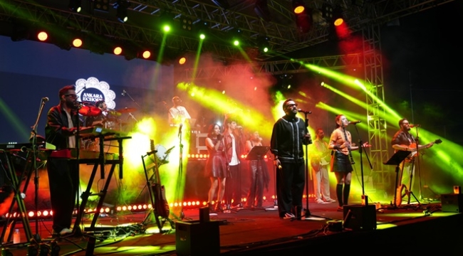 ALANYA'DA GENÇLİK RÜZGÂRI ESTİ: GENÇLİK FESTİVALİ MUHTEŞEM BİR FİNALLE SONA ERDİ