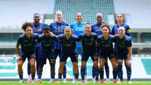 Fenerbahçe, kadın futbolunda ilk kez şampiyon oldu