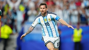 Lionel Messi, 2026 Dünya Kupası'nda tarihe geçti, gözyaşlarını tutamadı: Maradona'nın rekoru da artık Messi'nin