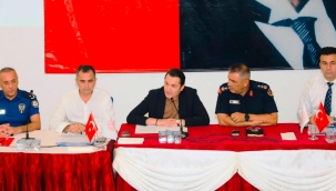 Alanya'da muhtarlarla istişare toplantısı düzenlendi 
