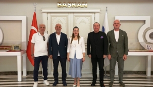 Alanyaspor'dan Büşra Özdemir'e ziyaret