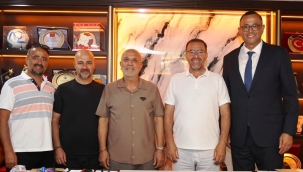 Alanyaspor Kulüp Başkanı Hasan Çavuşoğlu'nu ziyaret ettiler