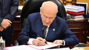 Bahçeli, Çerçeve Kanun Teklifini imzaladı